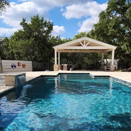 Villa Huge Pool In Sw Austin On 2 Acres